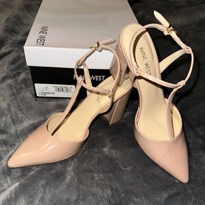 Nine West cream pink Pointed-Toe Heels with T-Strap 7.5